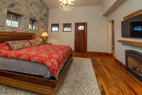 Bedroom - 23021 Brushline Ct, Bend, OR 97701 photo 4 of 4