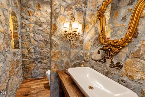 Bath - 23021 Brushline Ct, Bend, OR 97701 photo 1 of 4