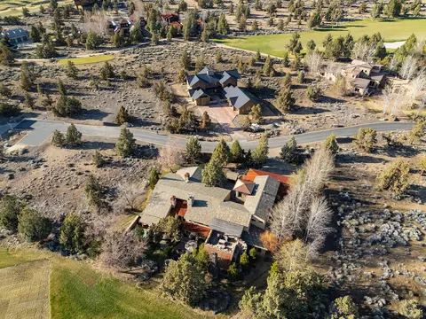 View/Area - 23021 Brushline Ct, Bend, OR 97701 photo 1 of 4