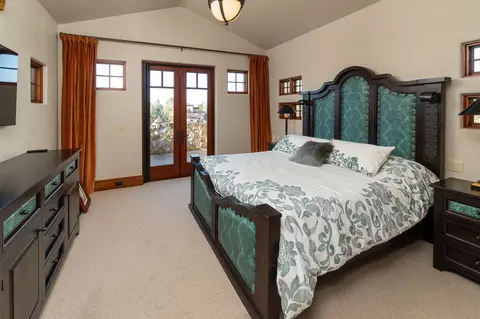 Bedroom - 23021 Brushline Ct, Bend, OR 97701 photo 3 of 4