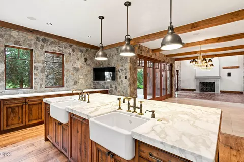 Kitchen - 23021 Brushline Ct, Bend, OR 97701 photo 5 of 5