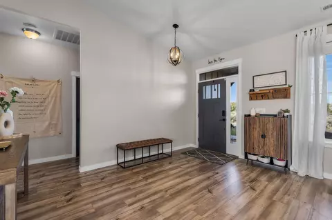Entry Way - 66380 Jericho Rd, Bend, OR 97703 photo 3 of 5