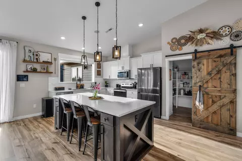 Kitchen - 66380 Jericho Rd, Bend, OR 97703 photo 1 of 5