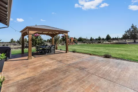 Exterior - 66380 Jericho Rd, Bend, OR 97703 photo 4 of 13