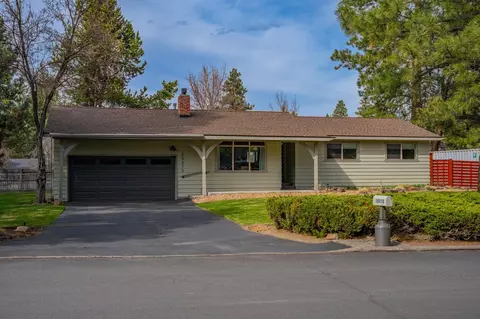 20270 Fairway Dr, Bend, OR 97702