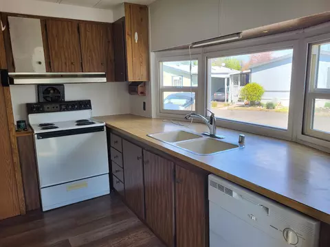 6850 Downing Rd #45, Central Point, OR 97502