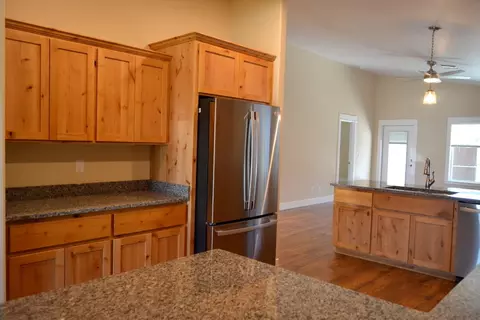 2941 Naples Dr, Grants Pass, OR 97527 photo 5