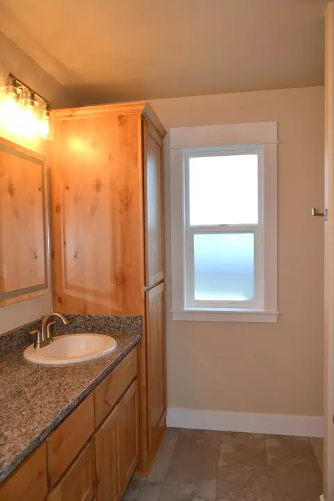 2941 Naples Dr, Grants Pass, OR 97527 photo 13