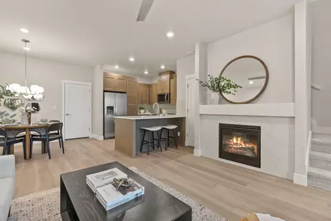 20718 SE Scout Pl, Bend, OR 97702