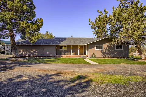 2601 NW Rimrock Lane 3, Redmond, OR 97756