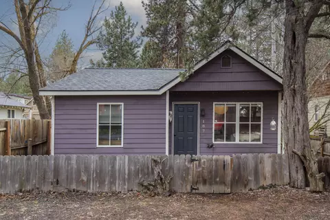 187 W Jefferson Ave, Sisters, OR 97759