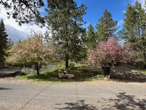 Exterior - 16506 Sprague Loop, La Pine, OR 97739 photo 9 of 9