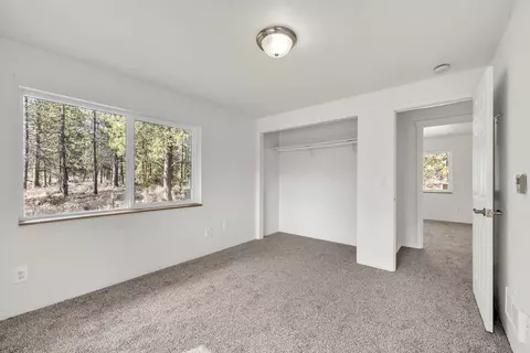 Bedroom - 16506 Sprague Loop, La Pine, OR 97739 photo 3 of 5