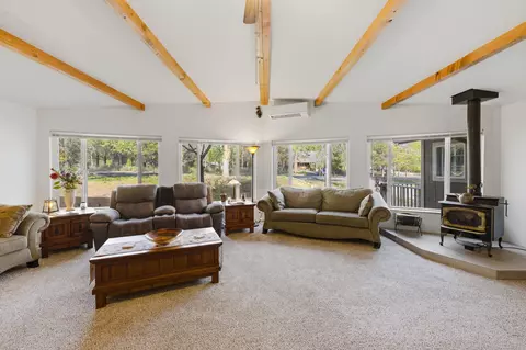 Living - 16506 Sprague Loop, La Pine, OR 97739 photo 2 of 4