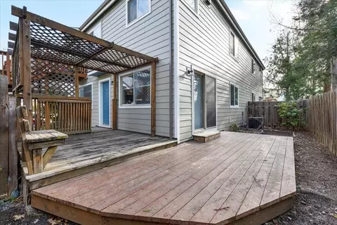 295 Tolman Creek Rd, Ashland, OR 97520