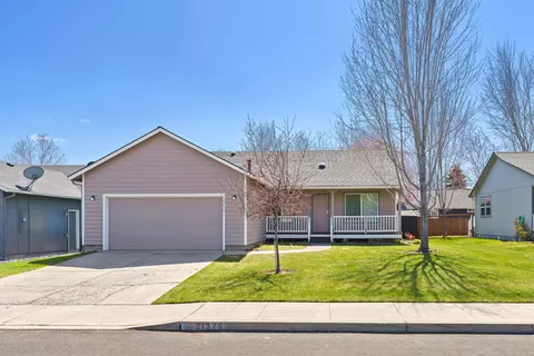 21375 Puffin Dr, Bend, OR 97701