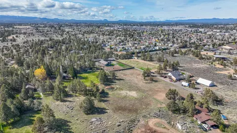 21486 Neff Rd, Bend, OR 97701 photo 49