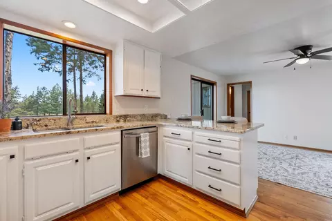 21486 Neff Rd, Bend, OR 97701 photo 12