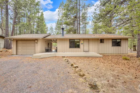 18072 Juniper Ln #15, Sunriver, OR 97707