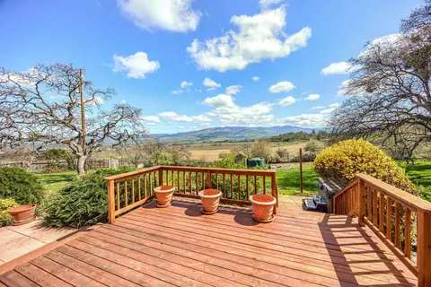 4336 Independence School Rd, Medford, OR 97501