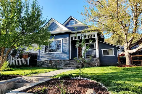 651 Fifth Ave, Gold Hill, OR 97525