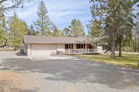 18954 Martingale Cir, Bend, OR 97703