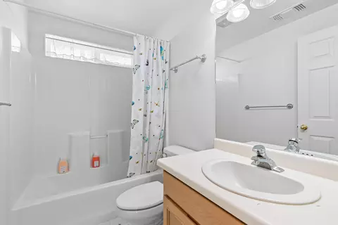 93 Freshwater Dr, Phoenix, OR 97535 photo 14