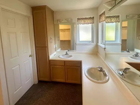 93 Freshwater Dr, Phoenix, OR 97535 photo 16
