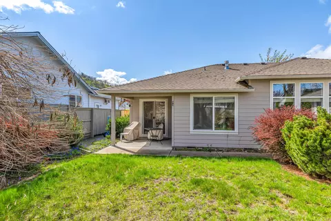 93 Freshwater Dr, Phoenix, OR 97535 photo 19