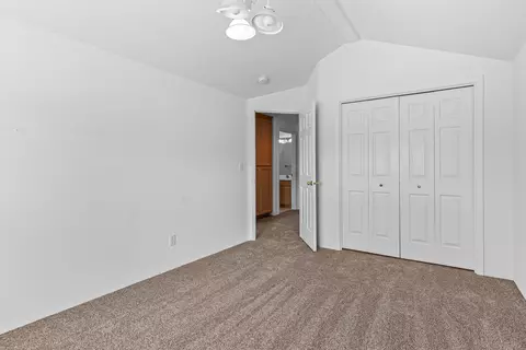 93 Freshwater Dr, Phoenix, OR 97535 photo 11