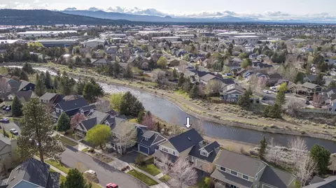 3409 NE Wild Rivers Loop, Bend, OR 97701 photo 2