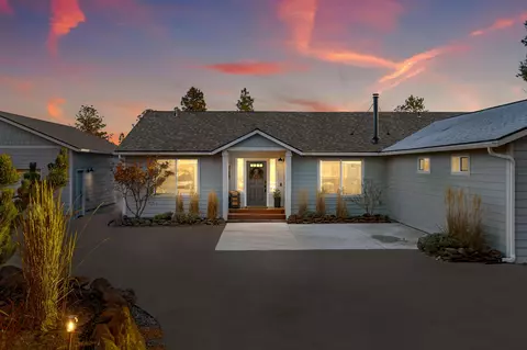 17725 Mountain View Rd, Sisters, OR 97759