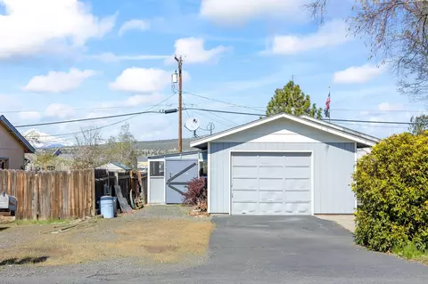 643 Adams Ave, Metolius, OR 97741