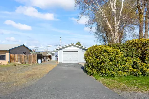 643 Adams Ave, Metolius, OR 97741 photo 2