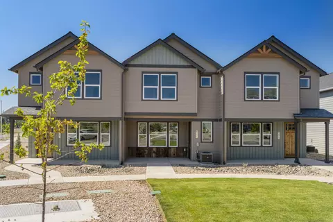 4287 SW 39th St #LOT 151, Redmond, OR 97756