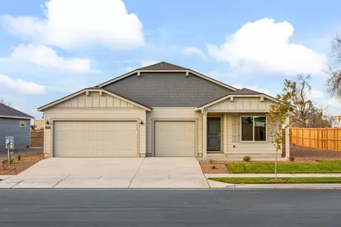 1433 NW Willow Parkway Rd #137, Madras, OR 97741