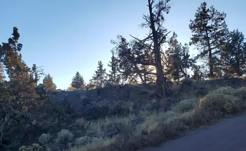 20845 Pony Ave, Bend, OR 97703 photo 2