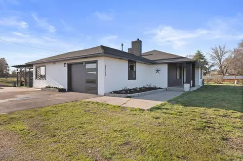 5730 Homedale Rd, Klamath Falls, OR 97603