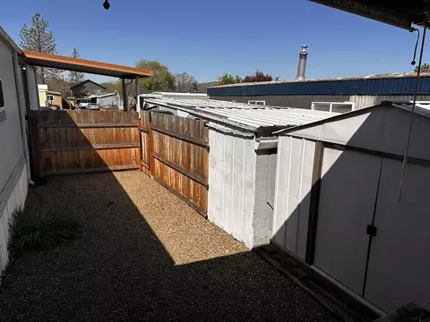414 Stevens Rd UNIT 32, Eagle Point, OR 97524 photo 17