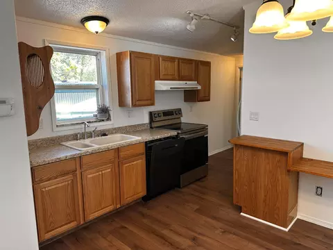 414 Stevens Rd UNIT 32, Eagle Point, OR 97524 photo 3