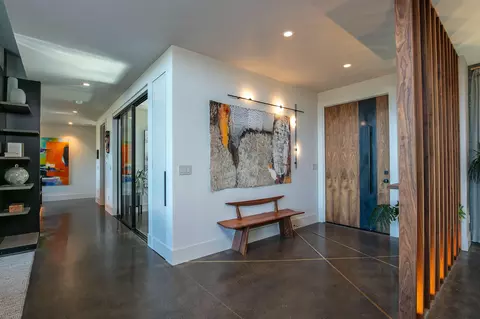 2060 NW Perspective Dr, Bend, OR 97703 photo 4