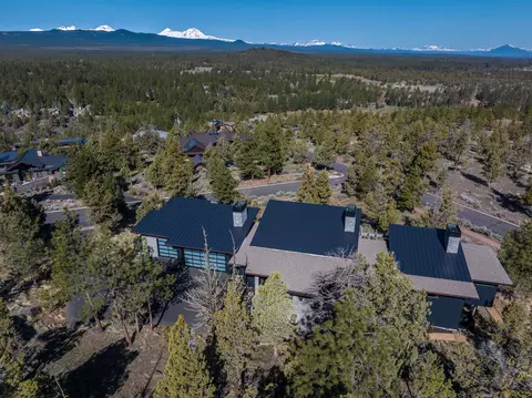 2060 NW Perspective Dr, Bend, OR 97703 photo 39
