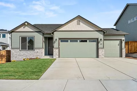 133 Valemont Dr #36, Eagle Point, OR 97524