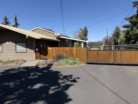 1027 NW Elm Ave, Redmond, OR 97756