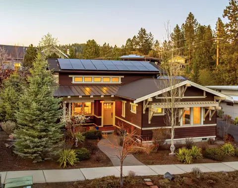 2446 NW Drouillard Ave, Bend, OR 97703