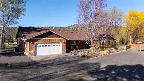 1797 SE Hoover Ln, Prineville, OR 97754