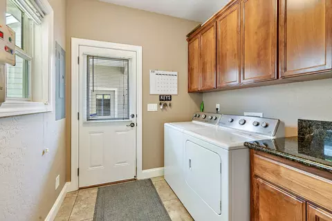 809 N Haskell St, Central Point, OR 97502 photo 15