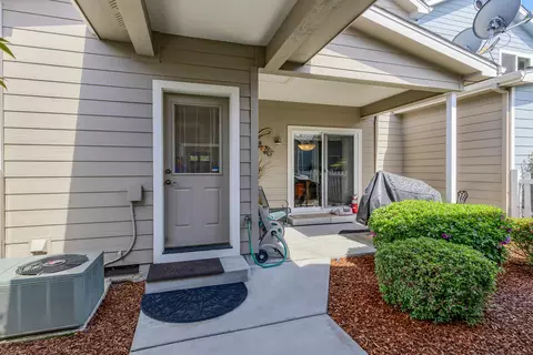 809 N Haskell St, Central Point, OR 97502 photo 34