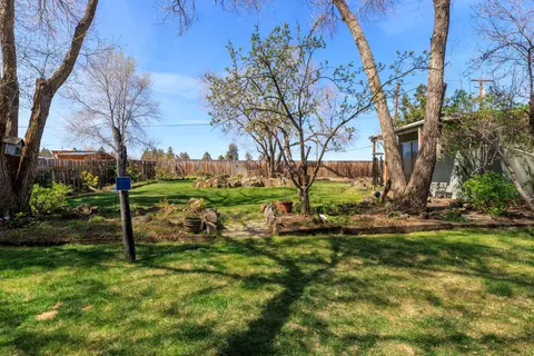 62995 Clyde Ln, Bend, OR 97701 photo 28