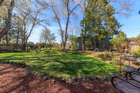 62995 Clyde Ln, Bend, OR 97701 photo 30